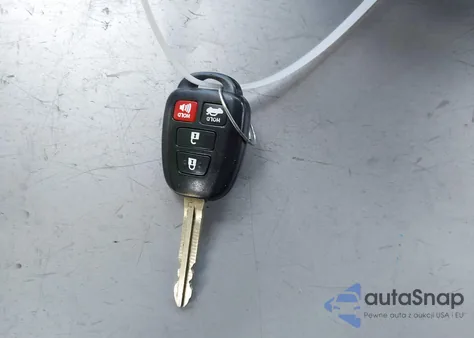 2017 Toyota Corolla Le z USA, uszkodzony, nr VIN 5YFBURHE5HP584009